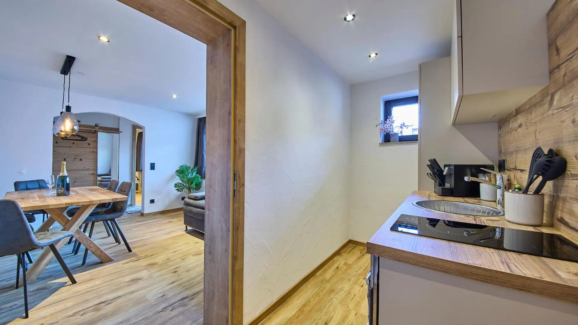 Apartment Eastside Top 8 سالباخ هينترغليم سالباخ هينترغليم